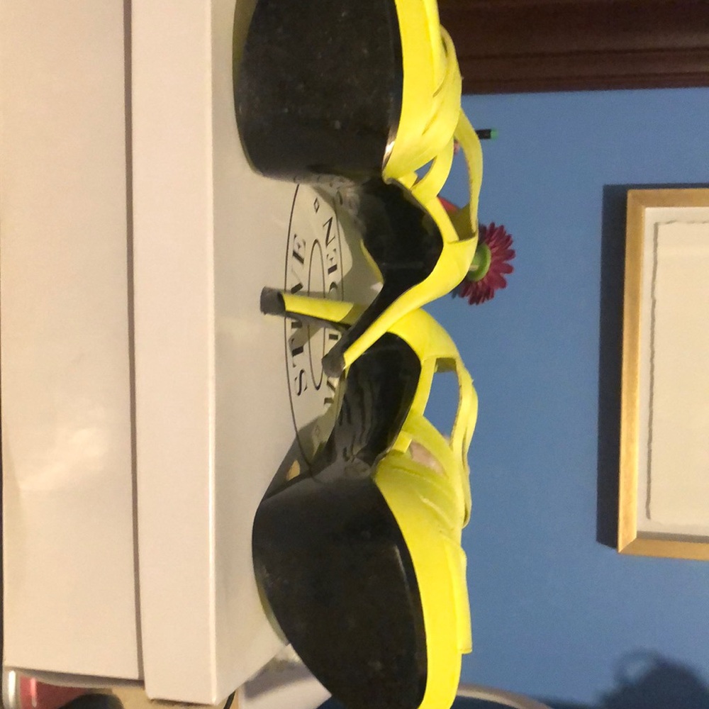 Sandal - Picture 4 of 5